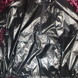 Wind breaker